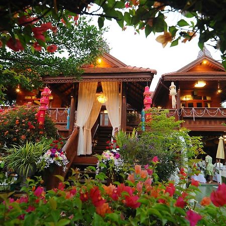 Montri Resort Donmuang Bangkok Buitenkant foto