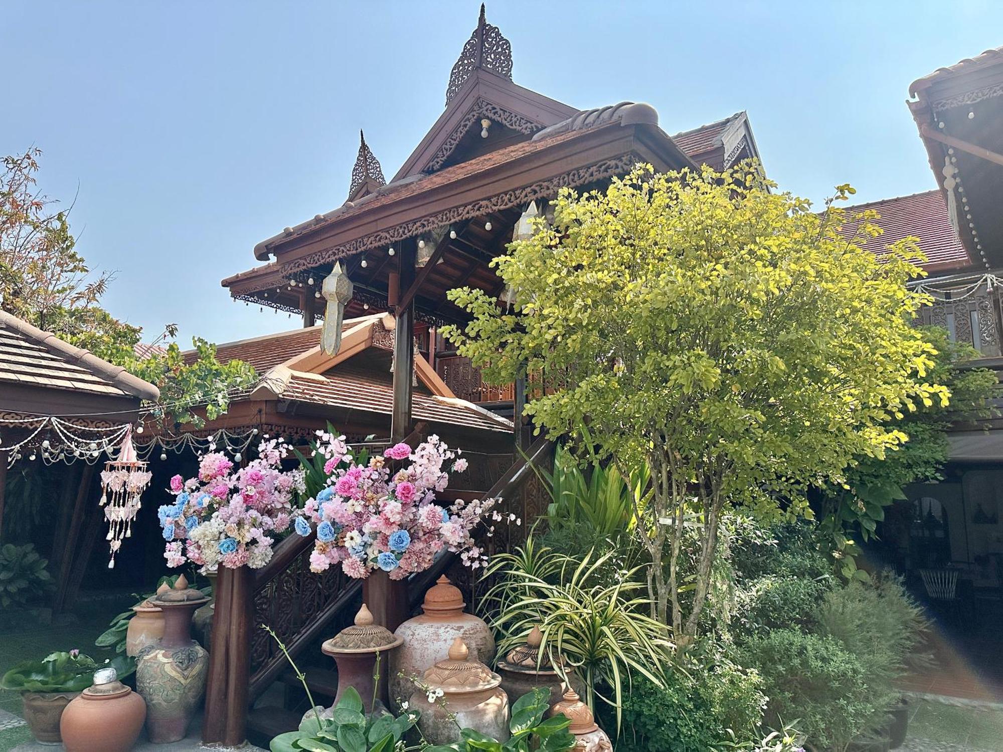 Montri Resort Donmuang Bangkok Buitenkant foto