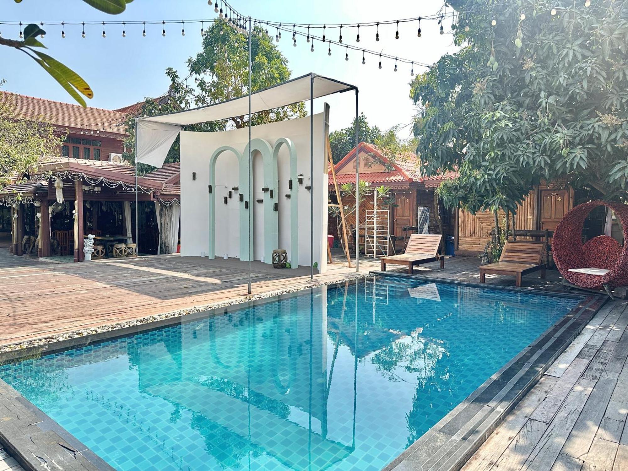 Montri Resort Donmuang Bangkok Buitenkant foto