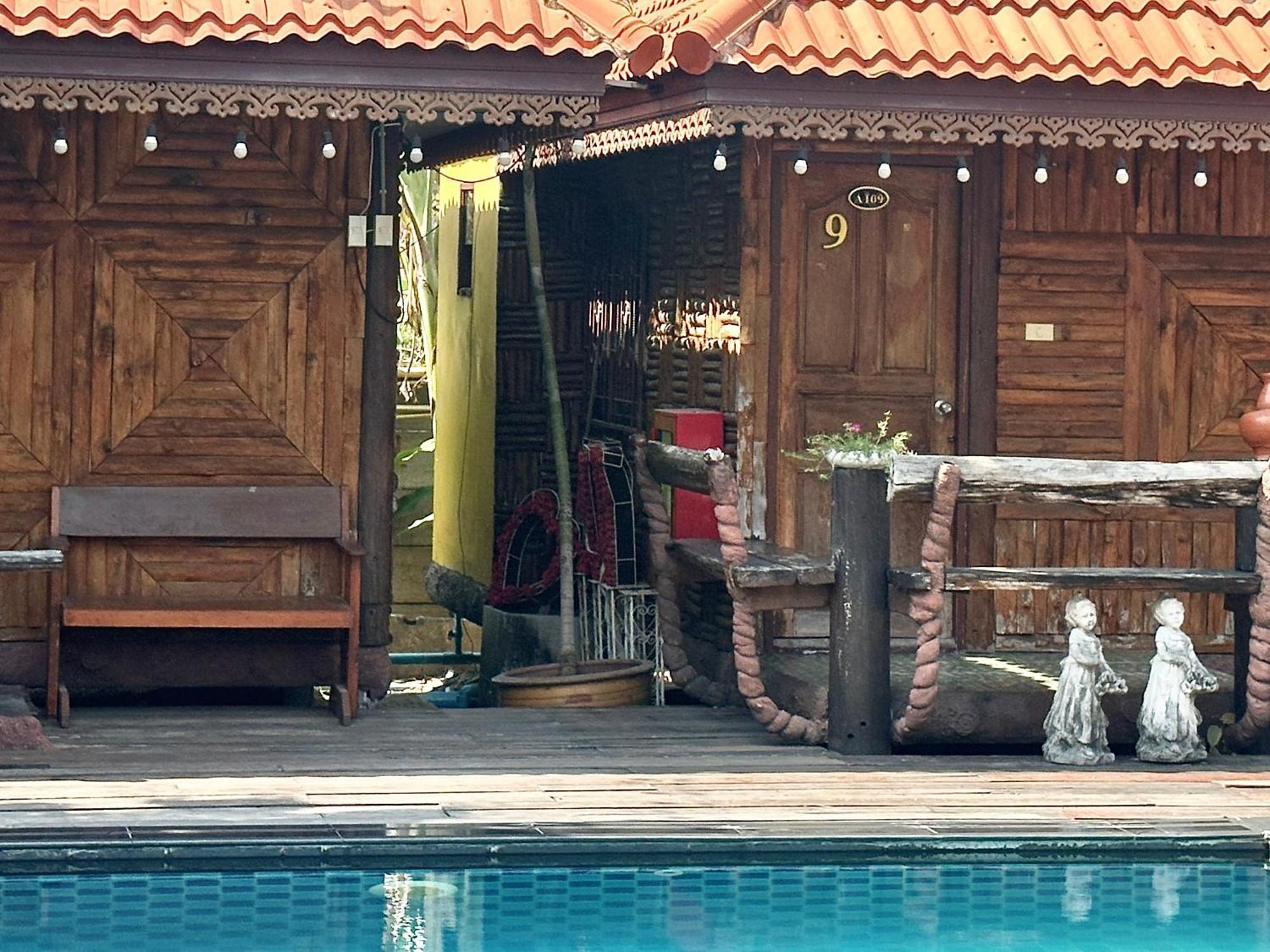Montri Resort Donmuang Bangkok Buitenkant foto