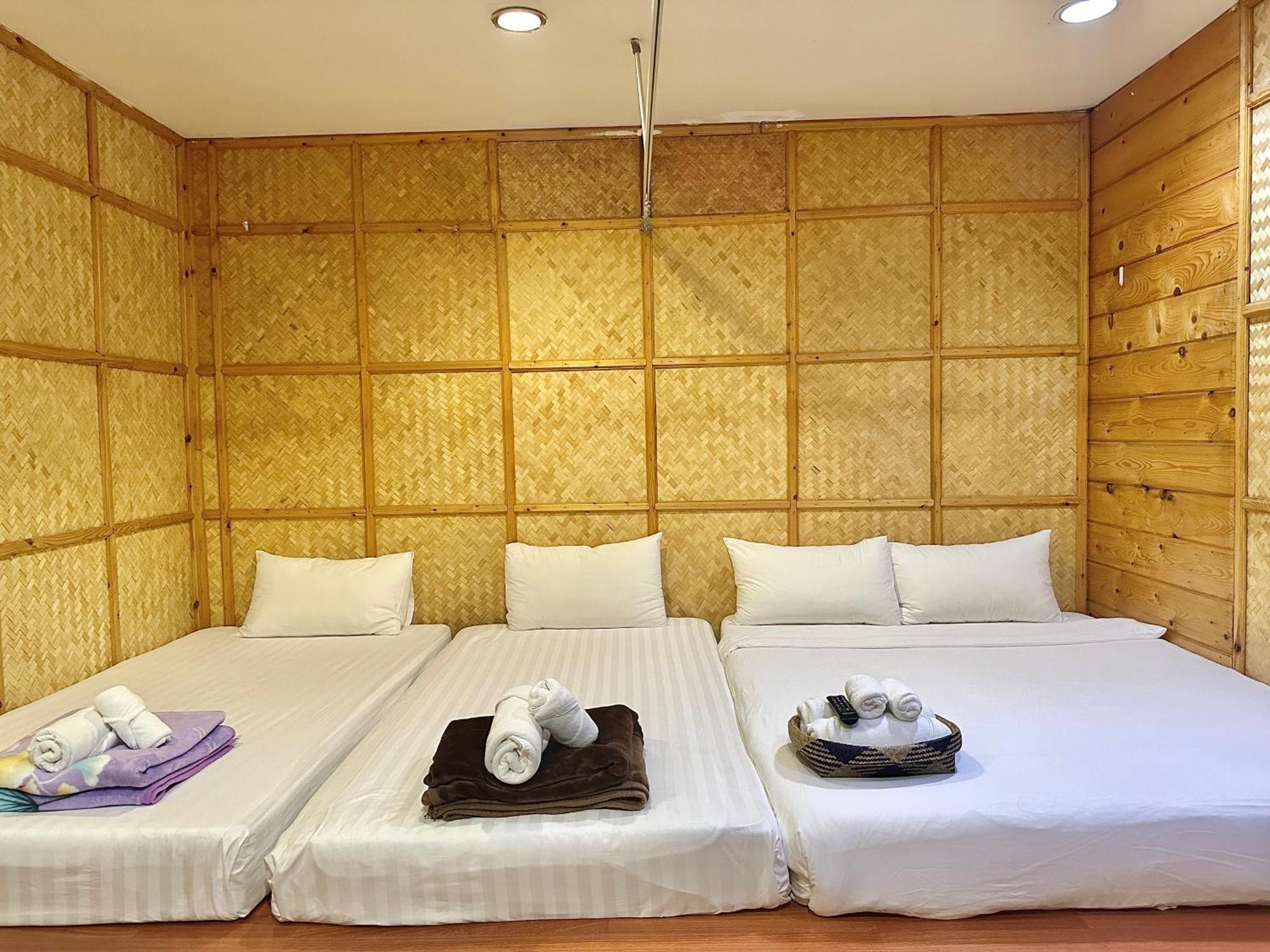 Montri Resort Donmuang Bangkok Buitenkant foto