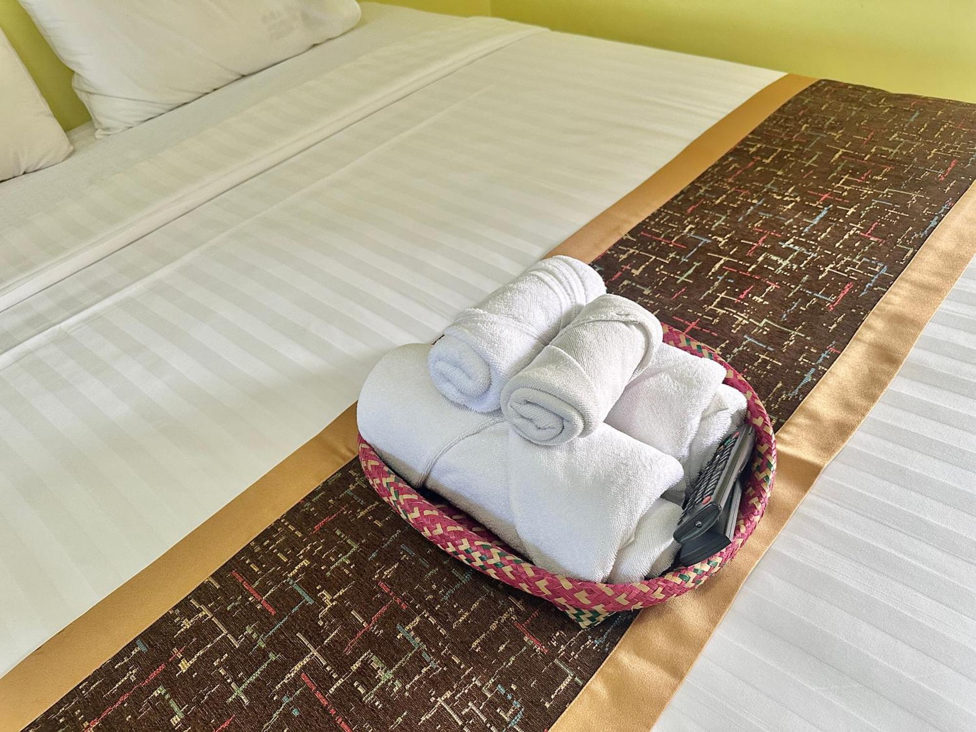 Montri Resort Donmuang Bangkok Buitenkant foto