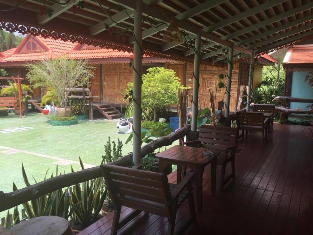 Montri Resort Donmuang Bangkok Buitenkant foto