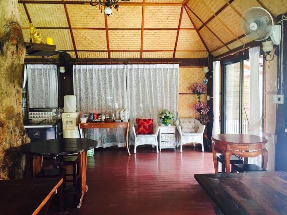 Montri Resort Donmuang Bangkok Buitenkant foto
